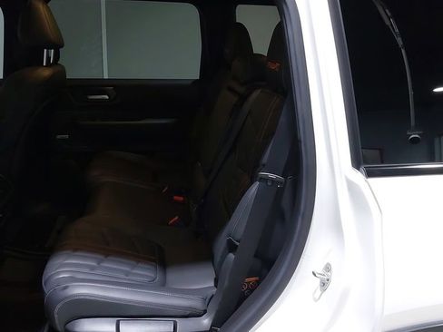 Used 2025 Nissan Armada PRO-4X image 20