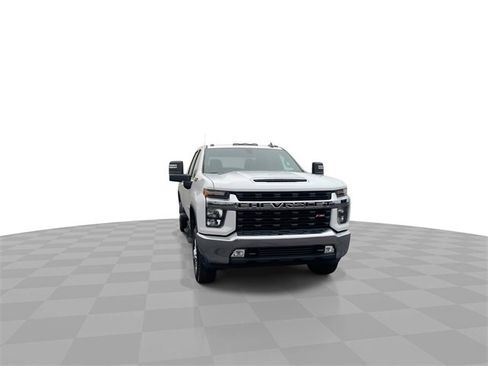 Used 2022 Chevrolet Silverado 2500 LT w/ Convenience Package image 3