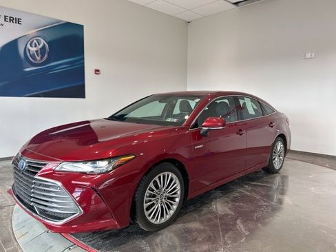 Used 2021 Toyota Avalon Limited w/ Advanced Safety Package image 2