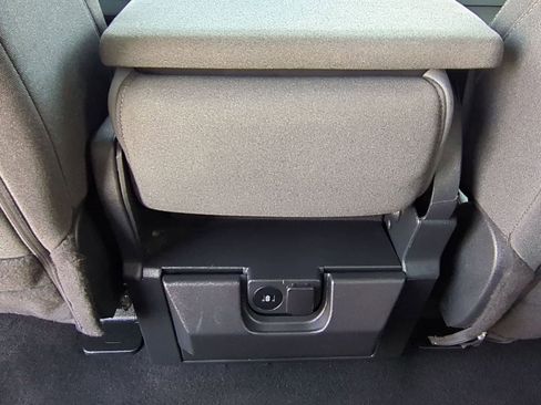 Used 2025 Ford F150 XLT w/ Equipment Group 301A Standard RWD image 19