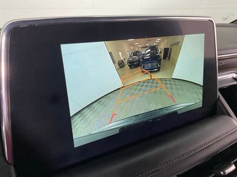 Used 2022 GMC Yukon SLE w/ Max Trailering Package AWD/4WD image 12