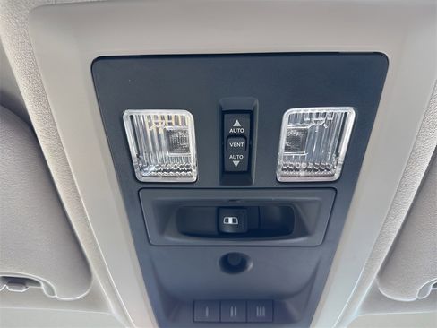 Used 2018 RAM 3500 Laramie Longhorn w/ Max Tow Package image 28