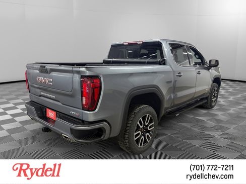 Used 2022 GMC Sierra 1500 AT4 w/ AT4 Preferred Package image 5