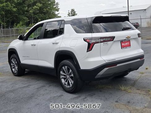 Used 2025 Chevrolet Equinox LT FWD image 3