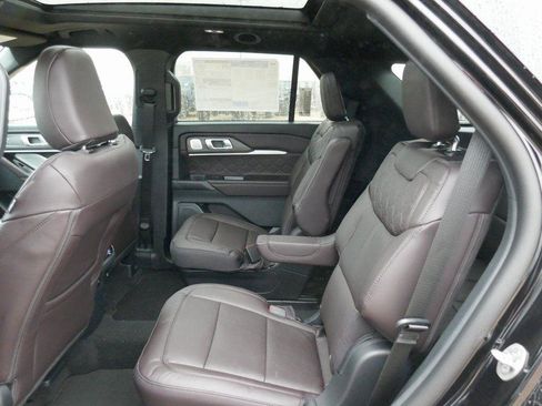 New 2026 Ford Explorer Platinum w/ LUX Leather Package AWD/4WD image 13