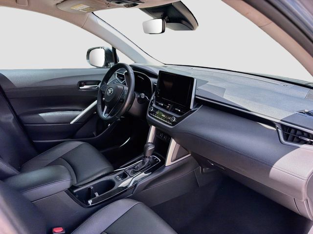 Used 2023 Toyota Corolla Cross XLE FWD image 13