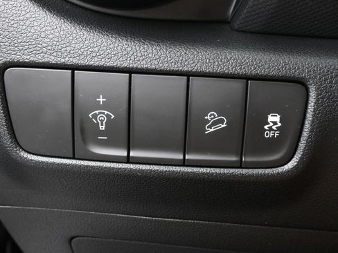 Certified 2023 Hyundai Kona SEL AWD/4WD image 11