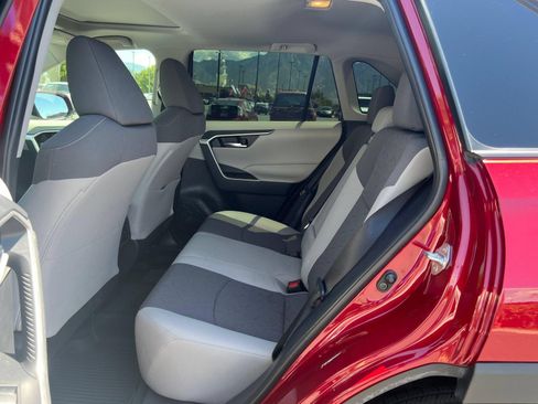 Certified 2020 Toyota RAV4 XLE w/ Convenience Package AWD/4WD image 24