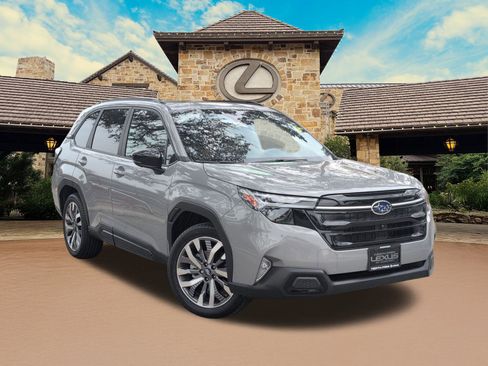 Used 2025 Subaru Forester Touring image 26