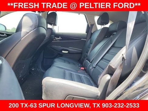 Used 2018 Kia Sorento EX w/ EX Advanced Touring Package FWD image 15