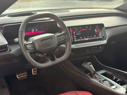 Used 2024 Dodge Charger R/T w/ Plus Group image 22