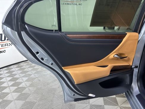 Used 2024 Lexus ES 350 350 image 20