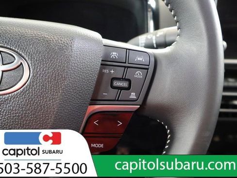 Used 2025 Toyota Camry SE image 20