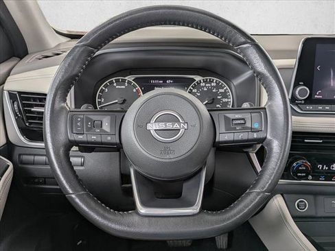 Used 2022 Nissan Rogue SL image 10