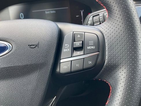 Used 2025 Ford Escape ST-Line image 18