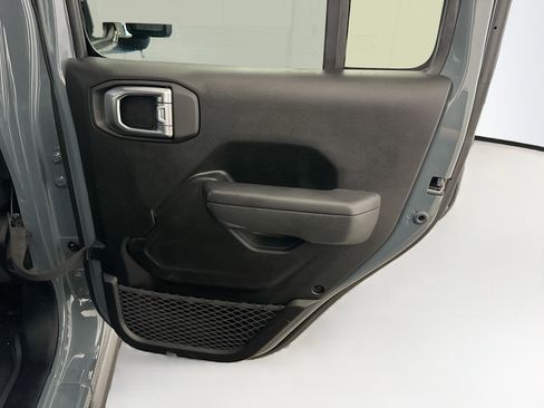 Used 2025 Jeep Wrangler Willys image 30