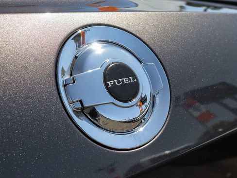 Used 2022 Dodge Challenger SXT RWD image 25