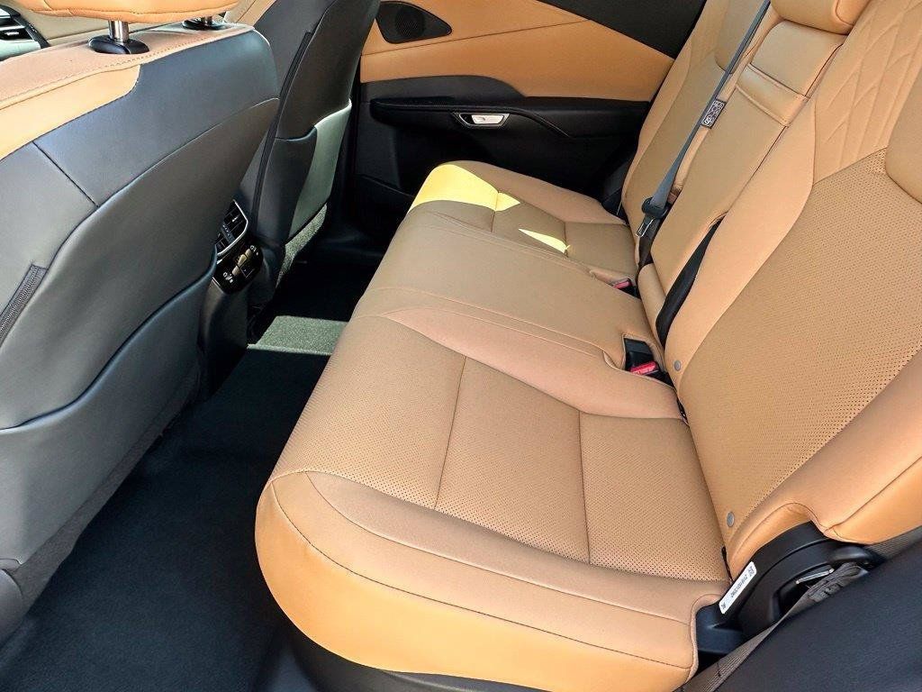 Used 2025 Lexus RX 350 FWD w/ Accessory Package image 7