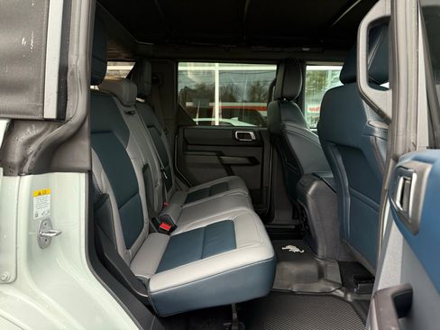 Used 2024 Ford Bronco Outer Banks image 36