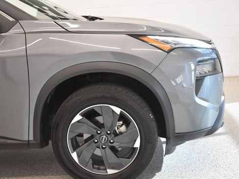 Used 2025 Nissan Rogue SV AWD/4WD image 13