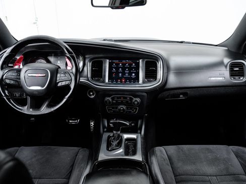 Used 2019 Dodge Charger Scat Pack w/ Daytona Edition Group RWD image 17