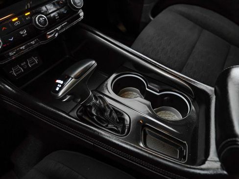 Used 2022 Dodge Durango SXT image 23