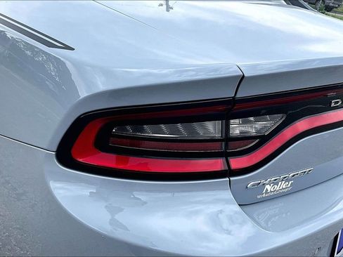 Used 2021 Dodge Charger SXT w/ Leather Interior Group RWD image 30