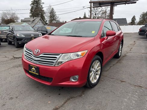 Used 2010 Toyota Venza image 2
