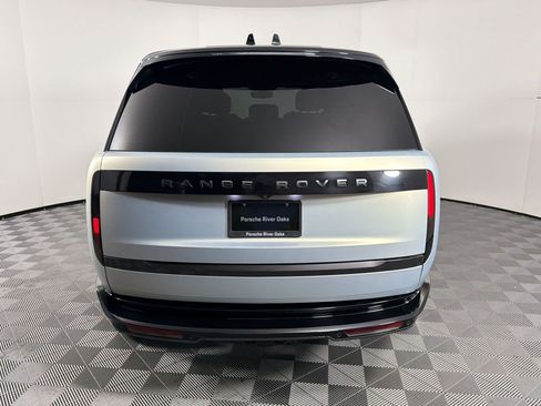 Used 2023 Land Rover Range Rover Long Wheelbase SE AWD/4WD image 10