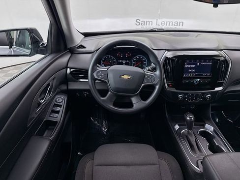 Used 2020 Chevrolet Traverse LS image 21