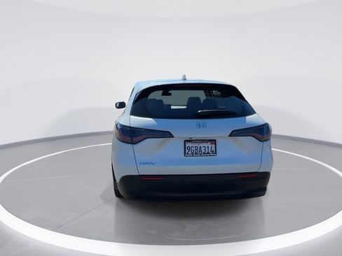 Certified 2023 Honda HR-V LX image 13