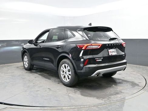 Used 2025 Ford Escape Active AWD/4WD image 7