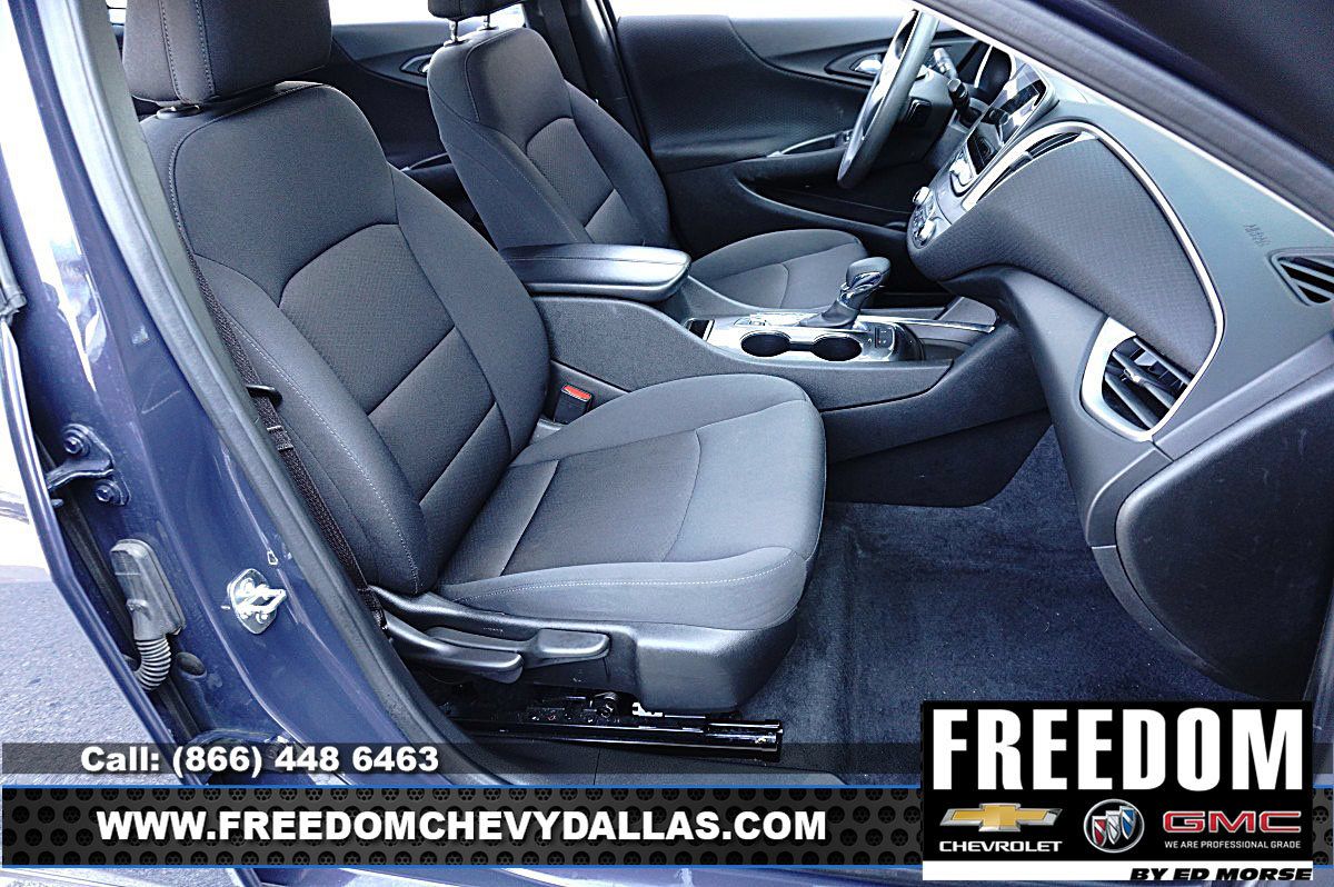 Certified 2025 Chevrolet Malibu LT FWD image 11