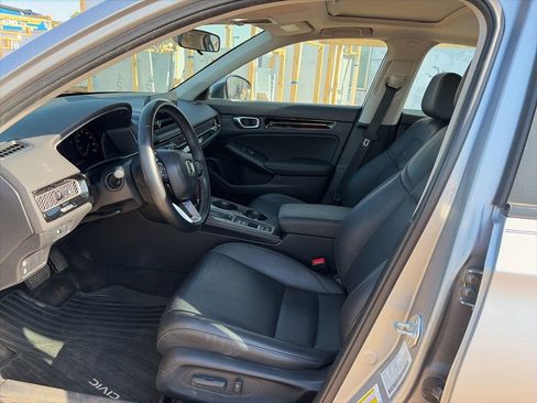 Used 2024 Honda Civic EX-L image 7
