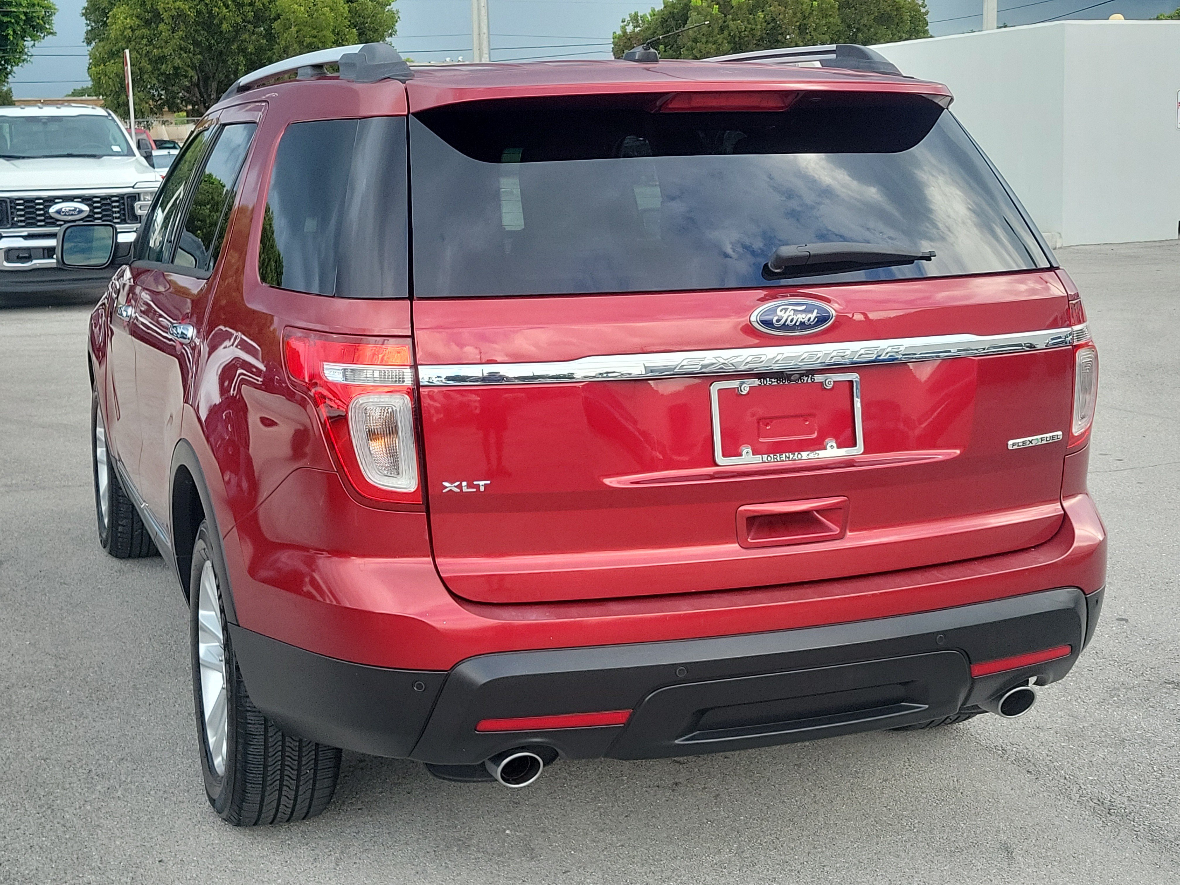 Used 2014 Ford Explorer XLT w/ Equipment Group 202A FWD image 7