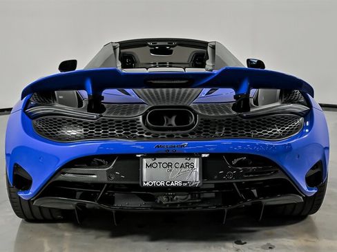 Used 2024 McLaren 750S Spider RWD image 11