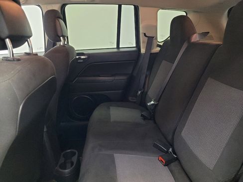 Used 2016 Jeep Compass Sport w/ Power Value Group FWD image 18