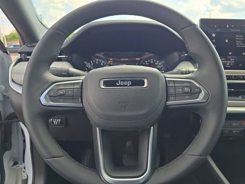 Used 2024 Jeep Compass Limited AWD/4WD image 12