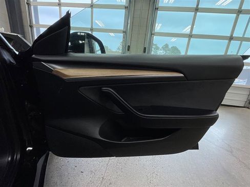 Used 2021 Tesla Model 3 Standard Range Plus RWD image 23