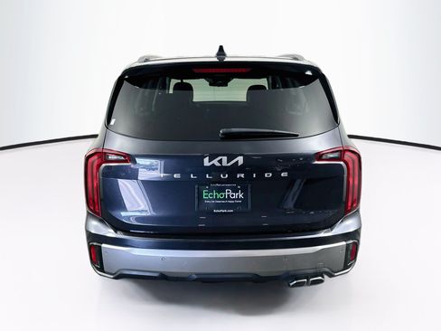 Used 2025 Kia Telluride S FWD image 7