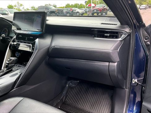 Used 2021 Toyota Venza Limited w/ Advanced Technology Package AWD/4WD image 15
