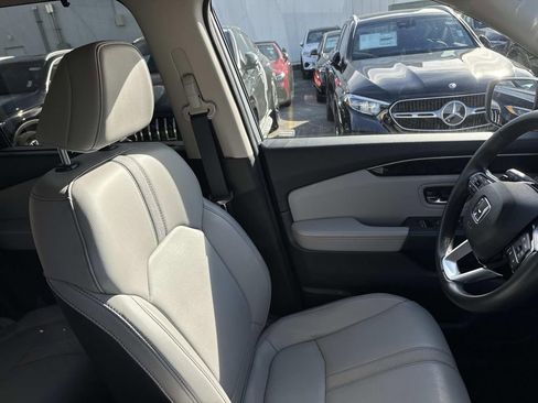 Used 2023 Honda Pilot EX-L image 10