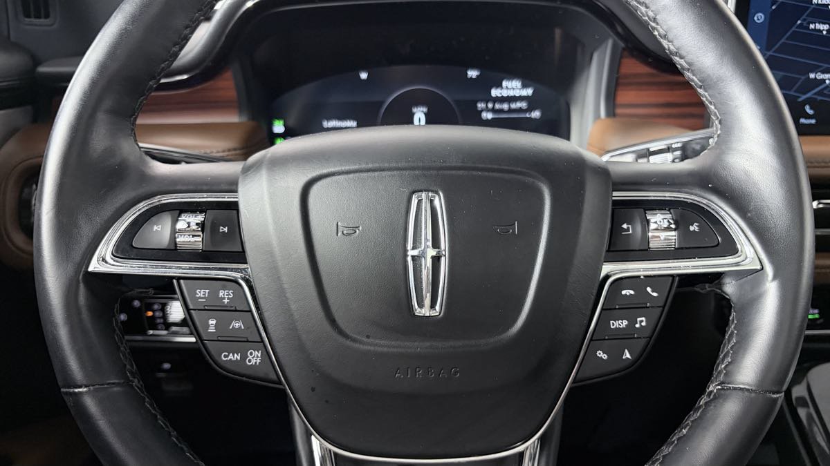 Used 2023 Lincoln Nautilus Reserve w/ Equipment Group 202A AWD/4WD image 15
