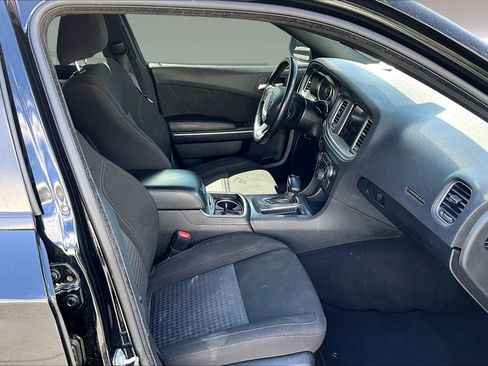 Used 2023 Dodge Charger SXT RWD image 29