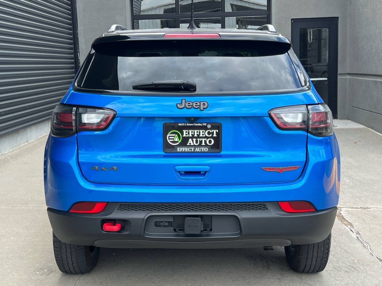 Used 2022 Jeep Compass Trailhawk w/ Trailhawk Elite Group AWD/4WD image 12