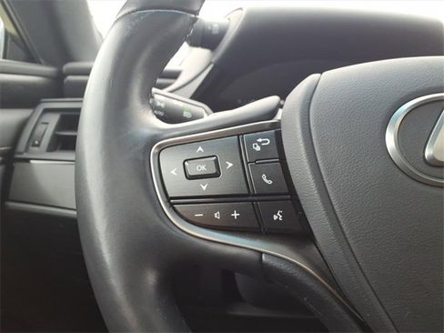 Used 2022 Lexus ES 350 w/ Premium Package image 16