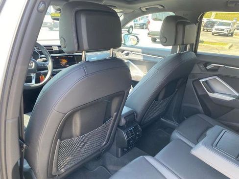 Used 2025 Audi Q3 2.0T Premium image 30