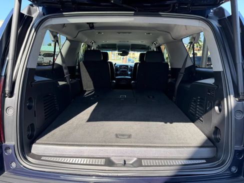 Used 2020 Chevrolet Suburban Premier RWD image 29