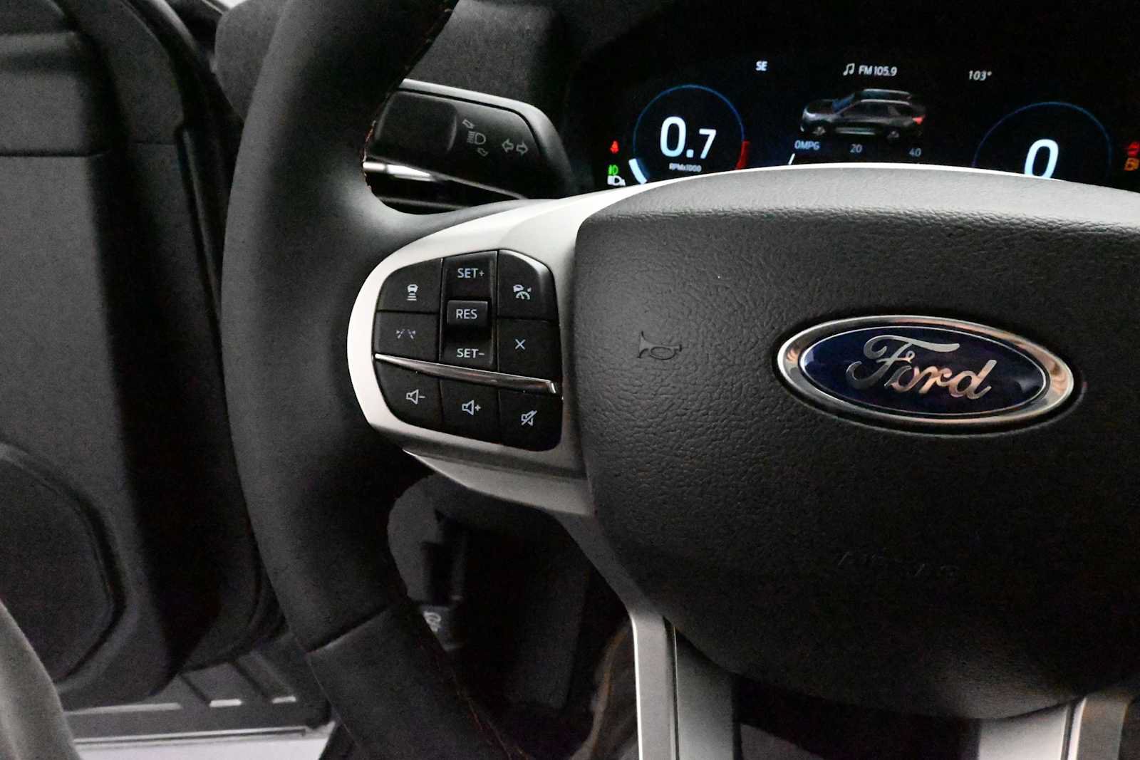Used 2026 Ford Explorer Active w/ Active Comfort Package AWD/4WD image 29