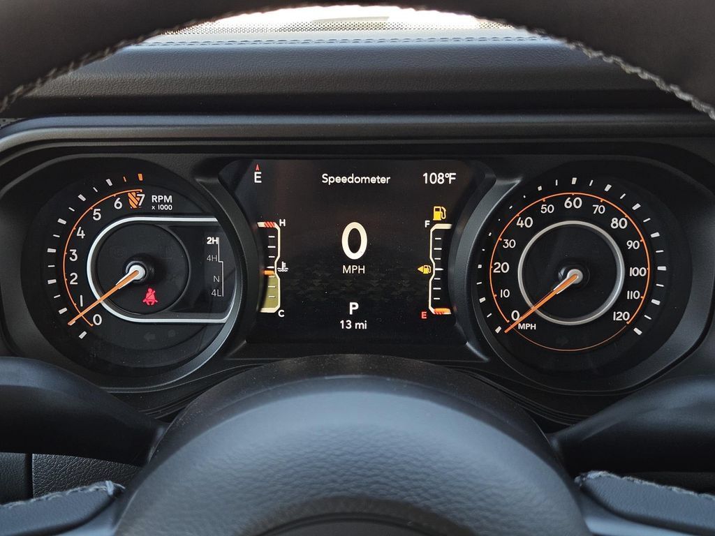 New 2025 Jeep Gladiator Rubicon w/ Convenience Group AWD/4WD image 8